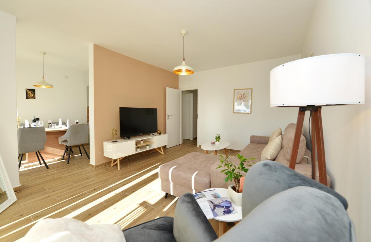Apartman Lola ซาดาร์ ภายนอก รูปภาพ