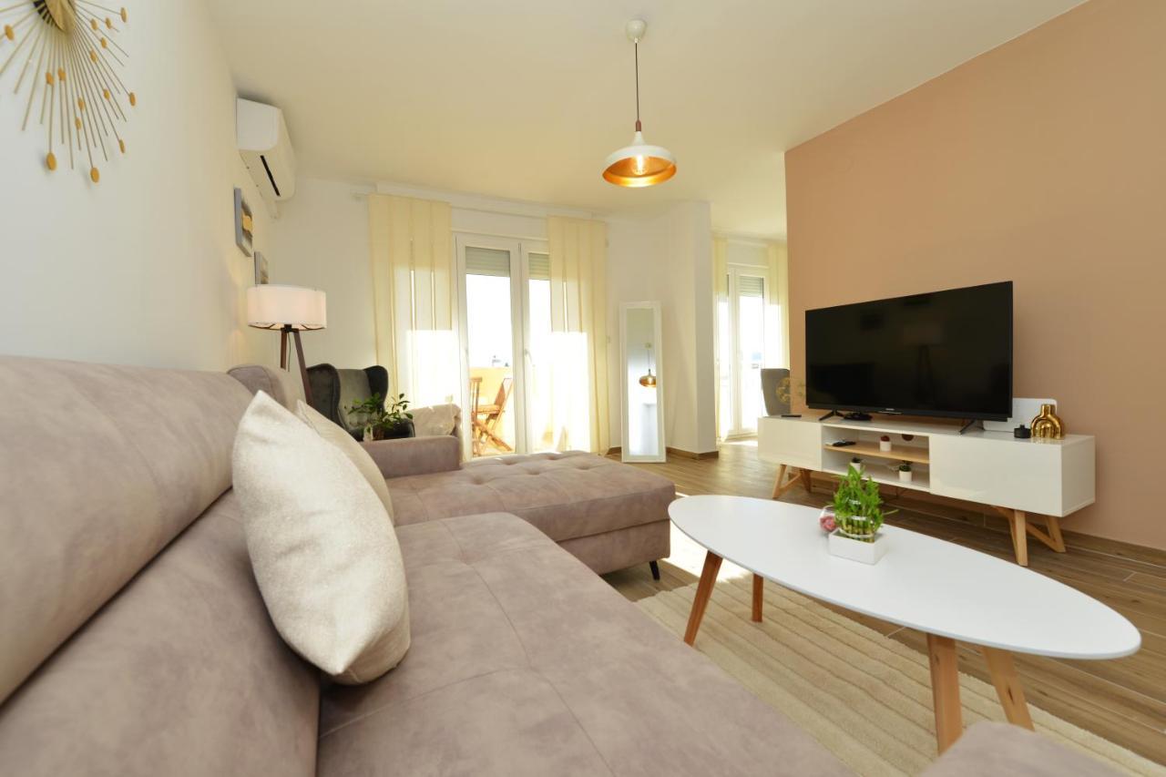 Apartman Lola ซาดาร์ ภายนอก รูปภาพ