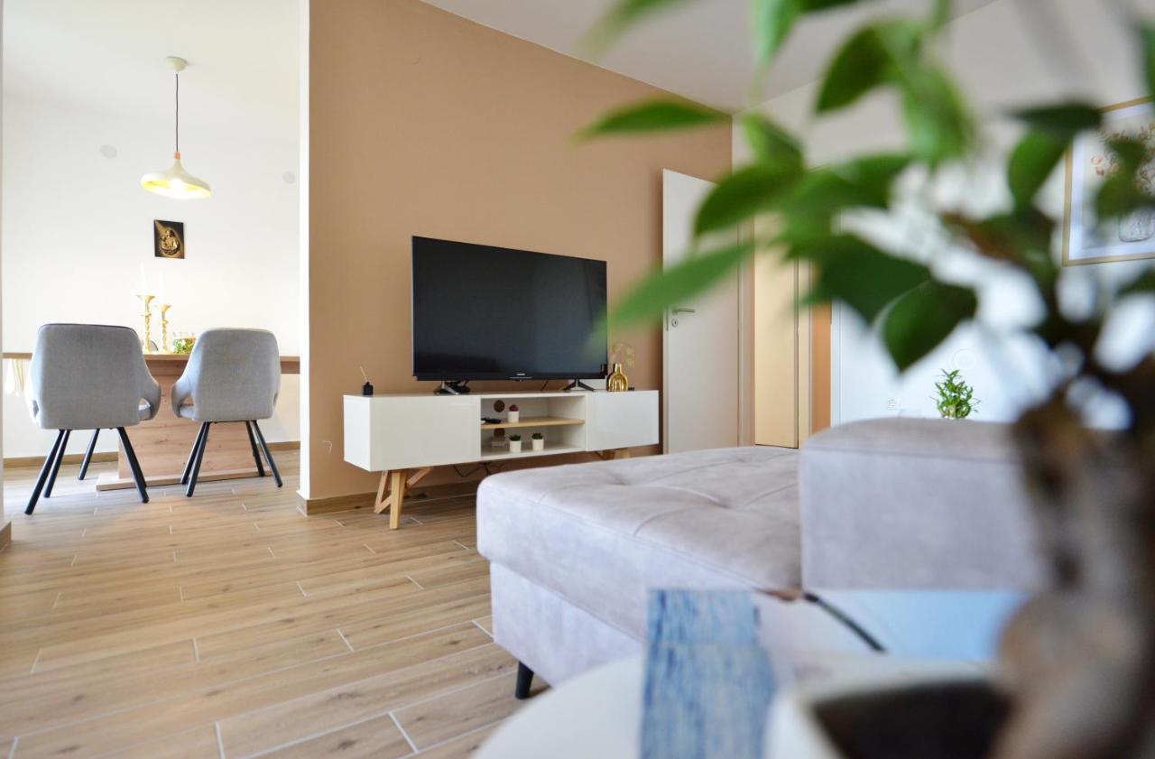 Apartman Lola ซาดาร์ ภายนอก รูปภาพ